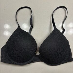 PINK Victoria's Secret Black Patterned Bra